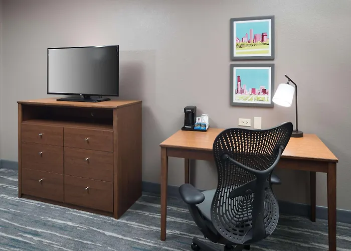 Hampton Inn & Suites Chicago North Shore